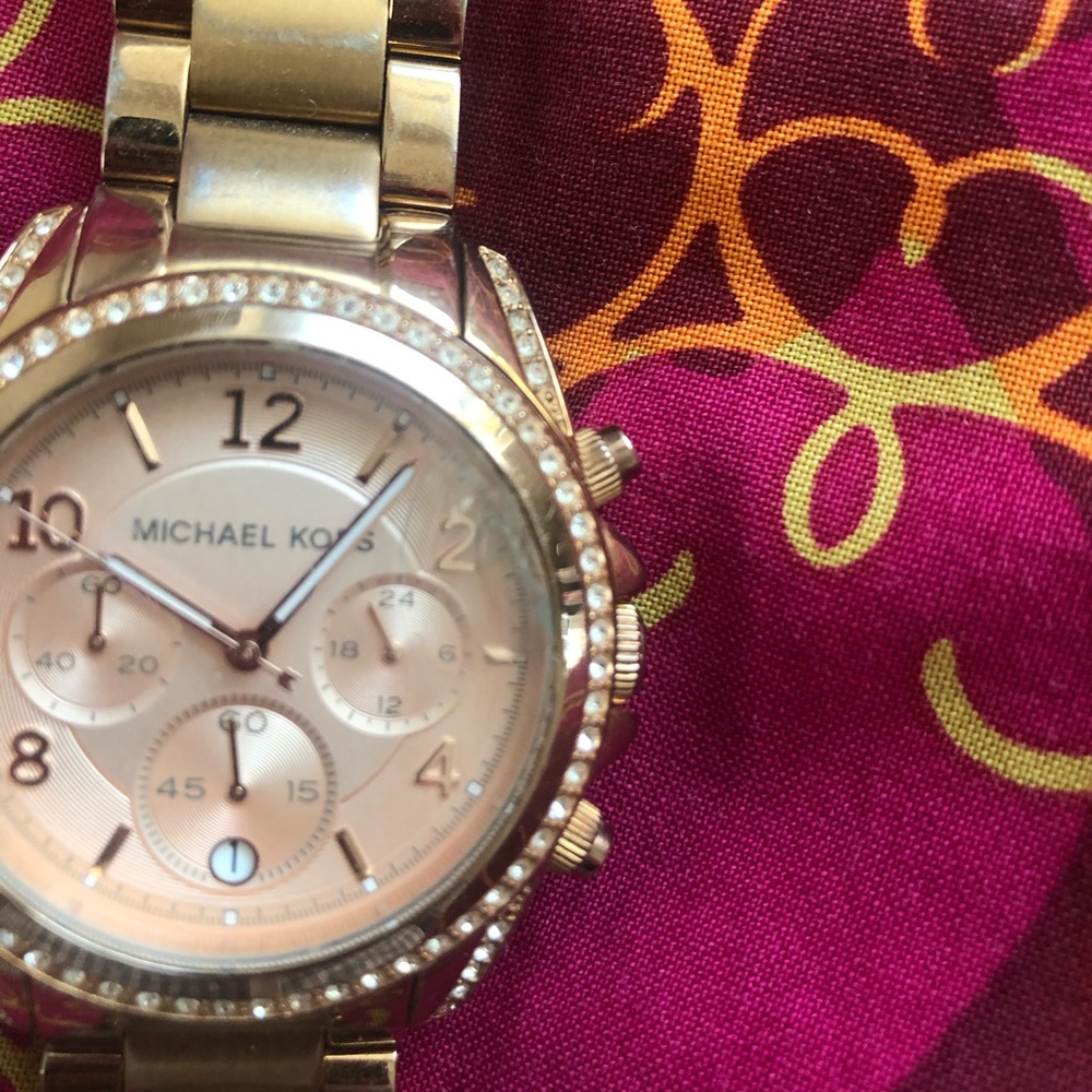 Rose Gold Michael Kors Watch - Picture 4 of 4